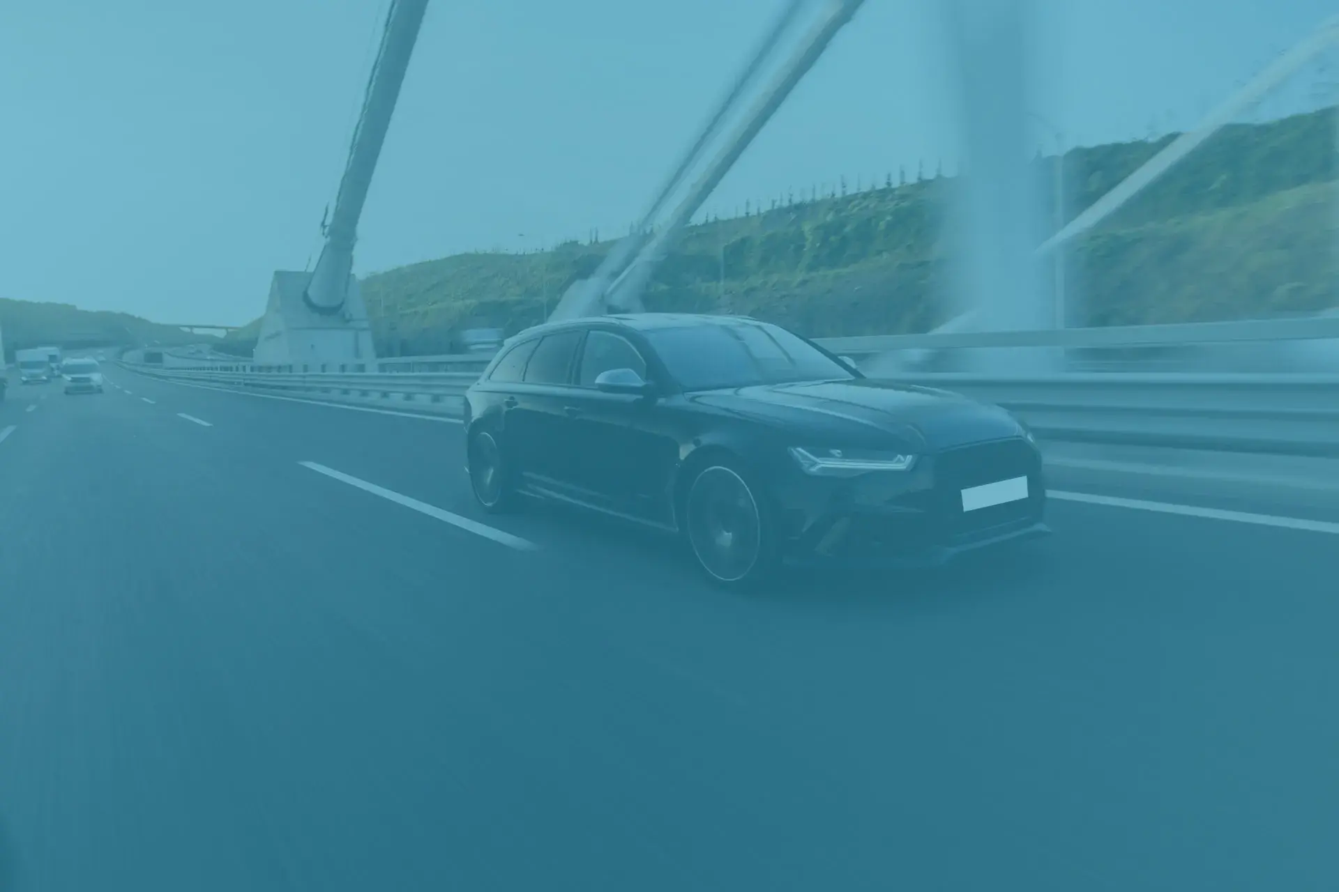 Czy elektryczne auta dostawcze i nowe przepisy dla seniorów zmienią polski transport?